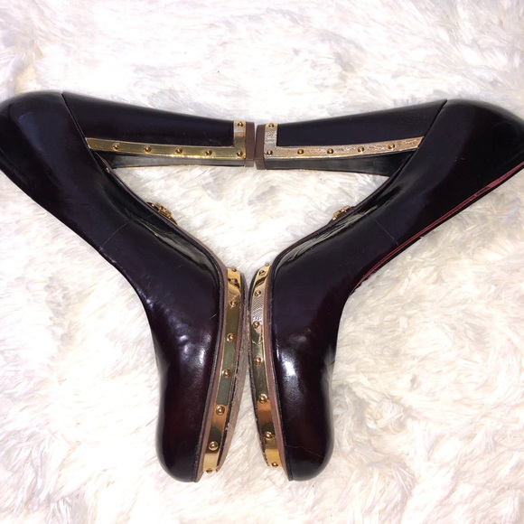 BCBGMAXAZRIA Gold Trim Platform Heels - Picture 7 of 7